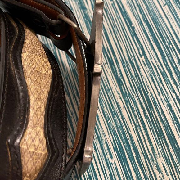 Silver Creek Collection Leather/Snake Skin Silver Buckle Belt - Picture 8 of 16